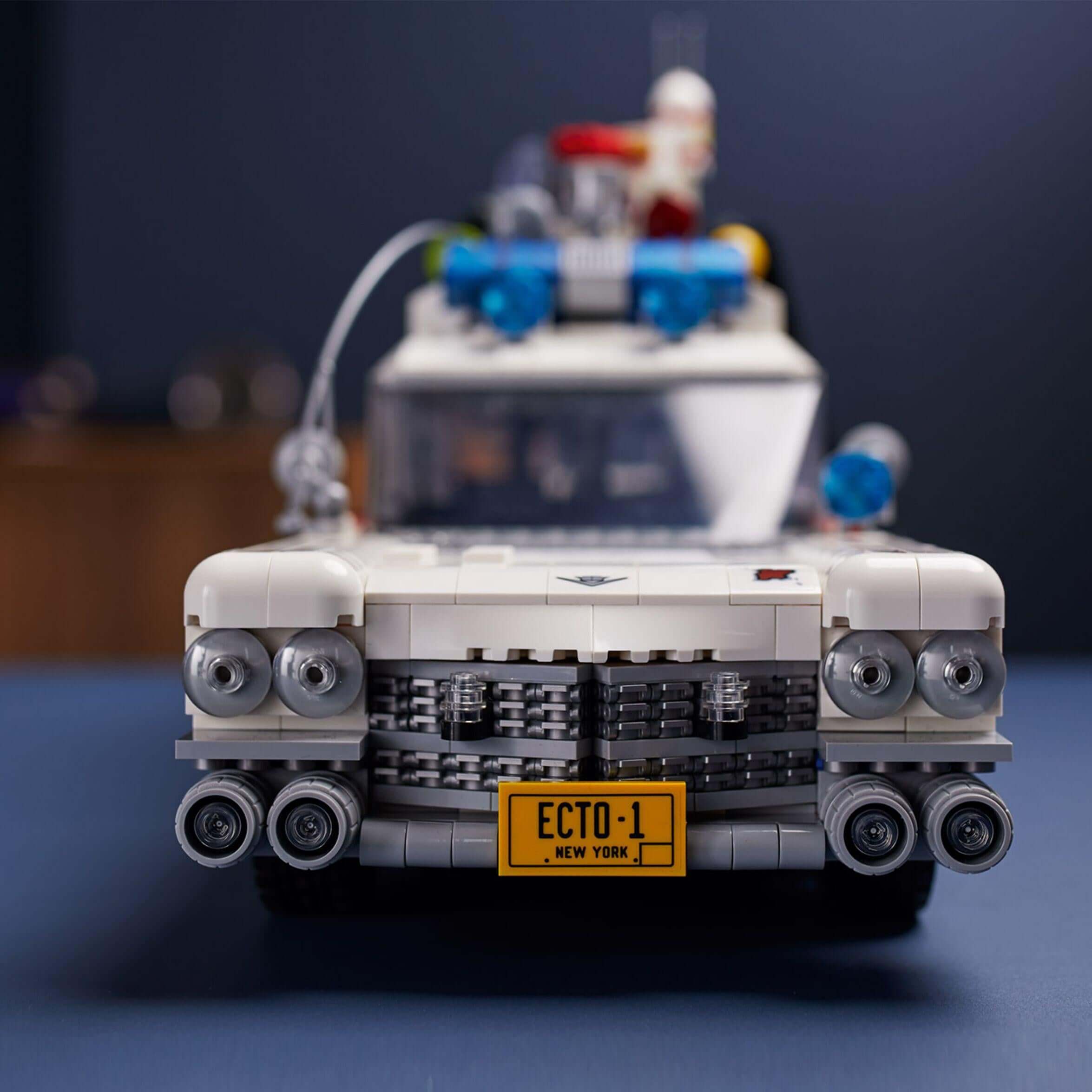 LEGO® Creator Expert Ghostbusters ECTO-1 Set 10274
