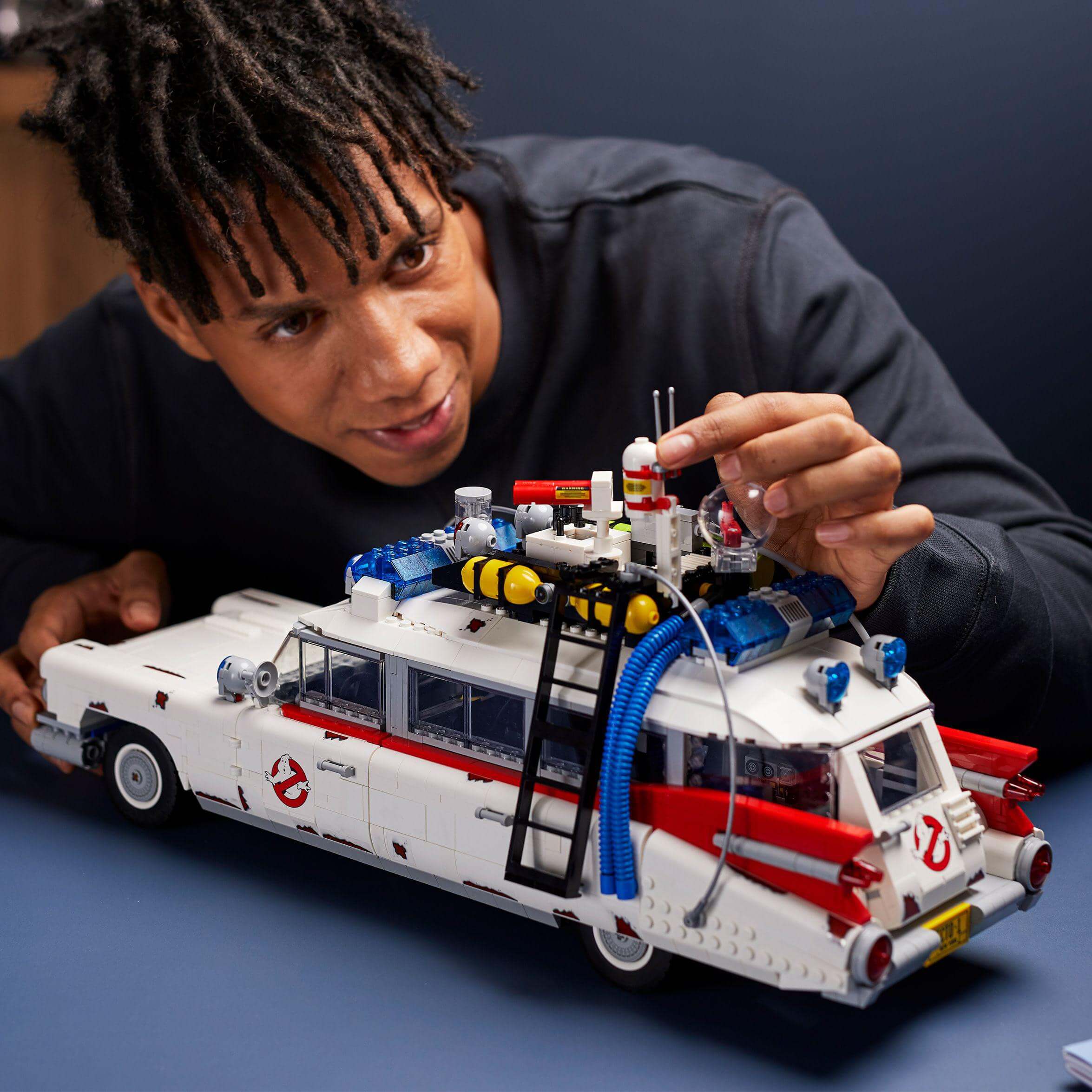 LEGO® Creator Expert Ghostbusters ECTO-1 Set 10274