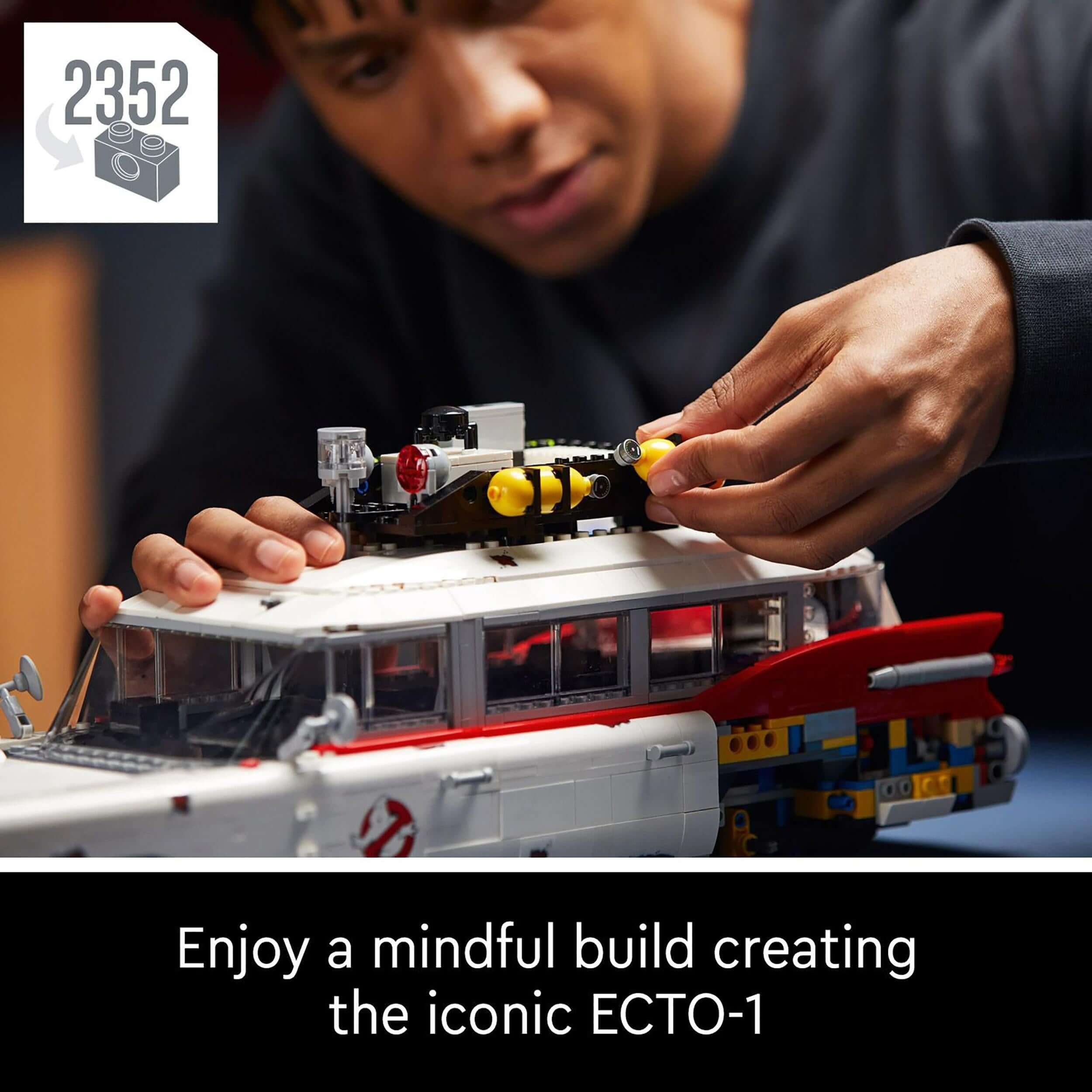 LEGO® Creator Expert Ghostbusters ECTO-1 Set 10274