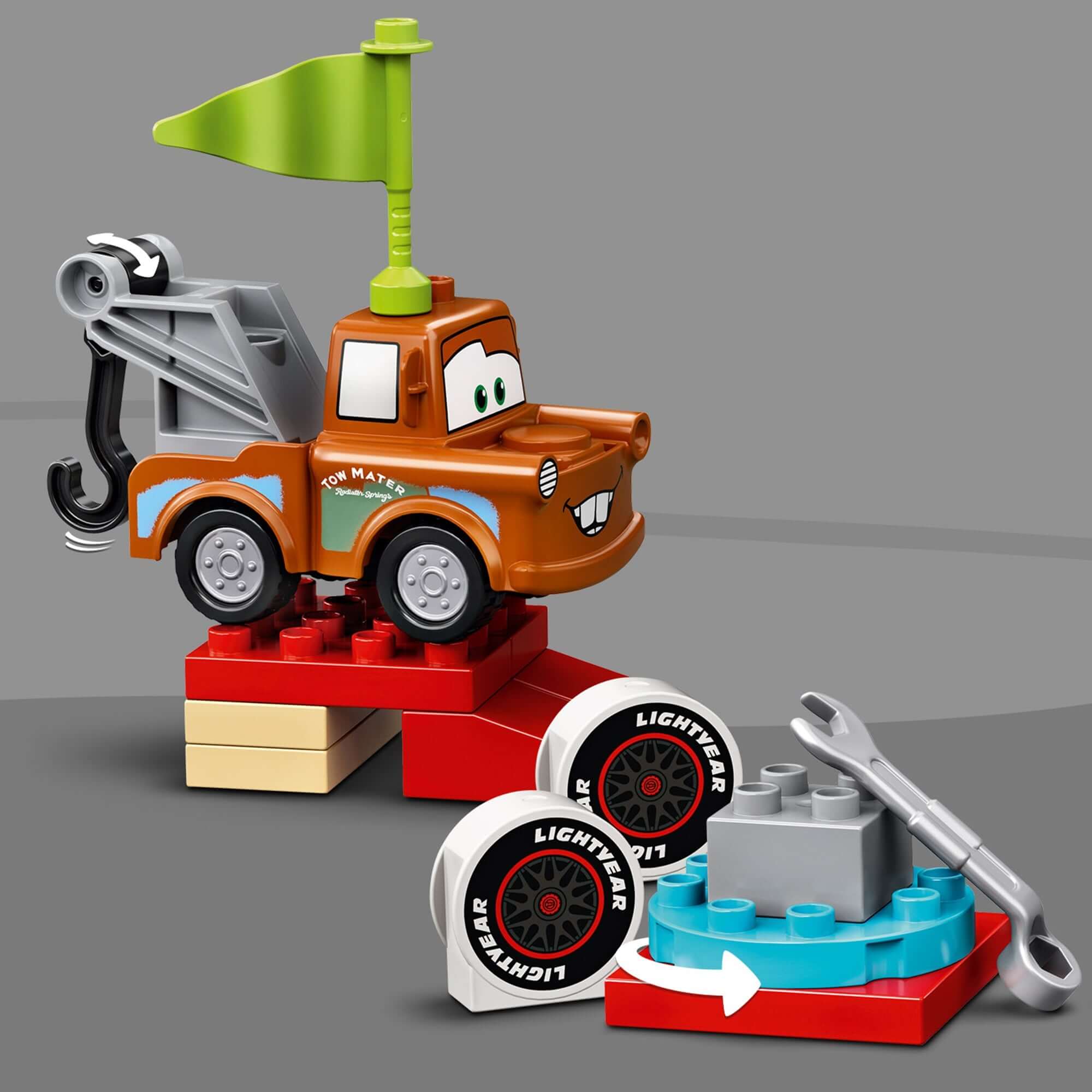 LEGO® DUPLO Cars Lightning McQueen Race Day Set 10924
