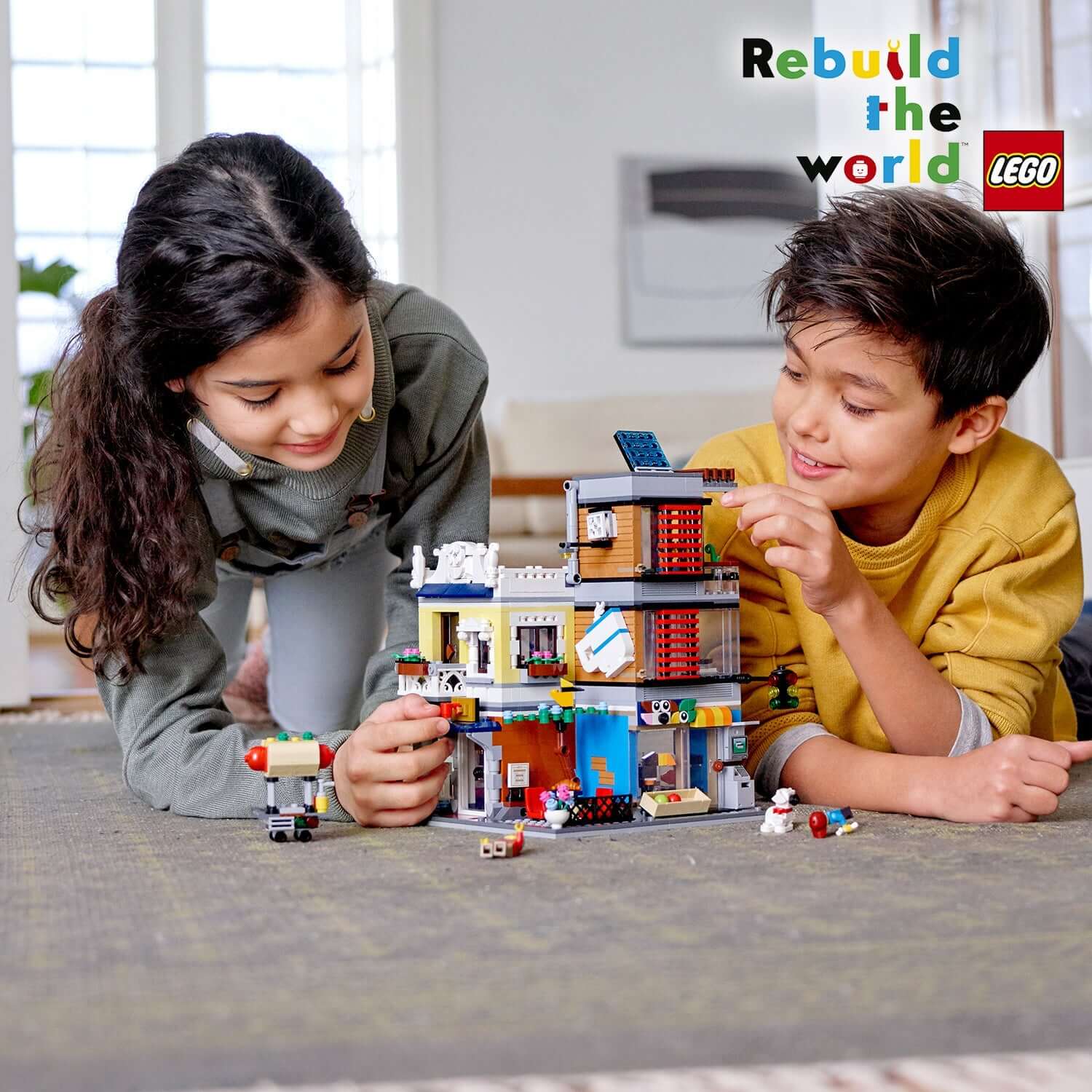 LEGO® Creator 3in1 Townhouse Pet Shop & Café 31097