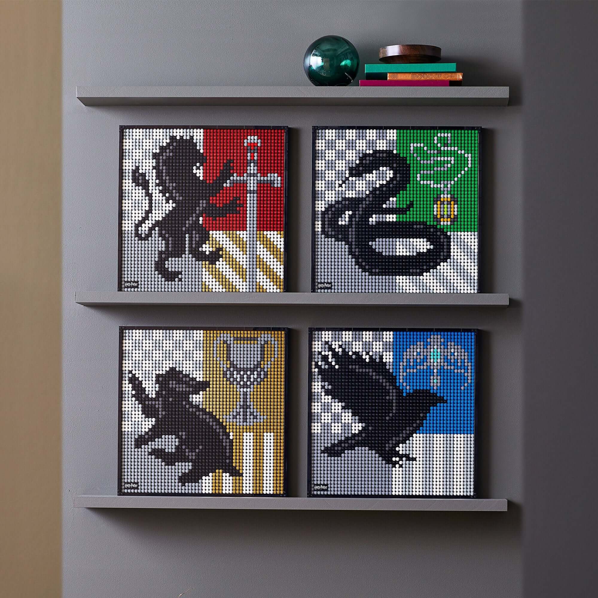LEGO® Art Harry Potter Hogwarts Crests Set 31201