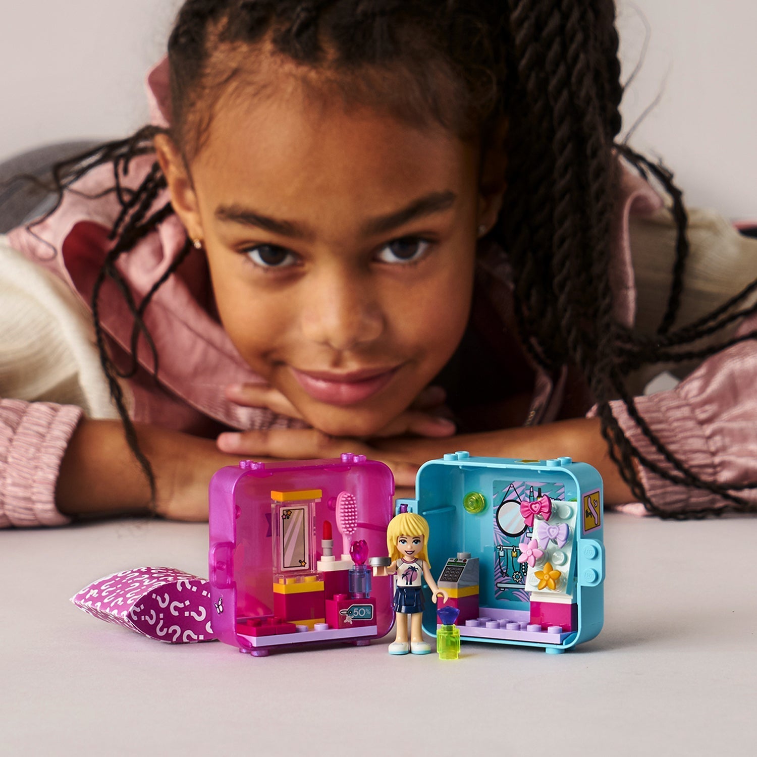 LEGO® Friends Stephanie's Shopping Play Cube 41406