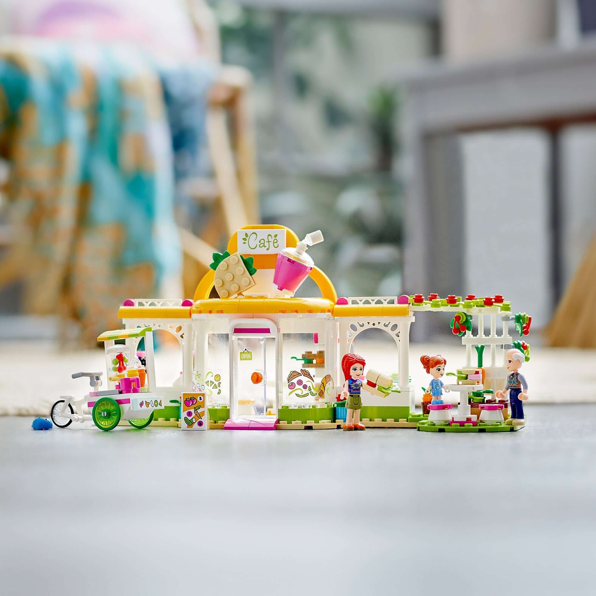 LEGO® Friends Heartlake City Organic Café Set 41444