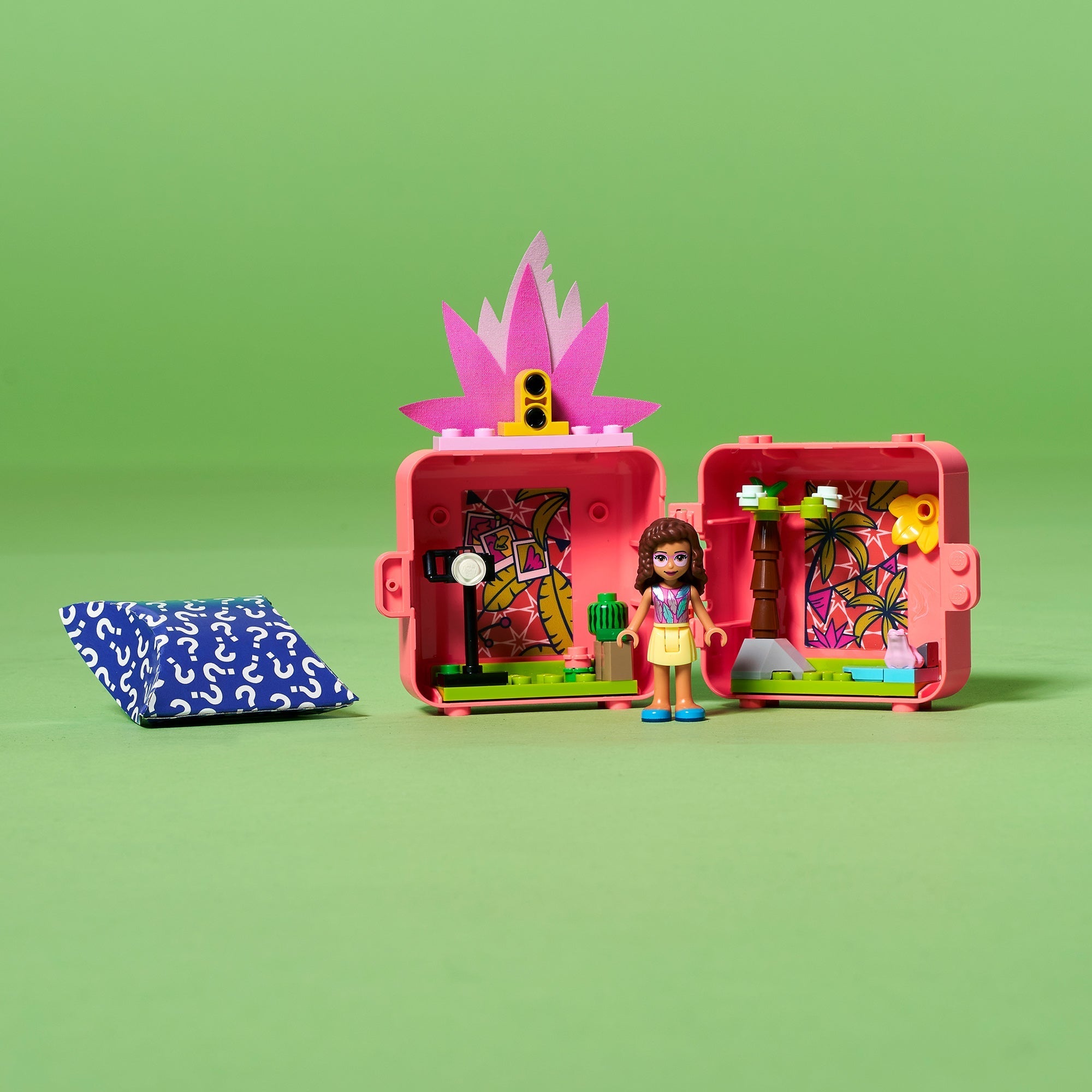 LEGO® Friends Olivia’s Flamingo Cube Mini Set 41662