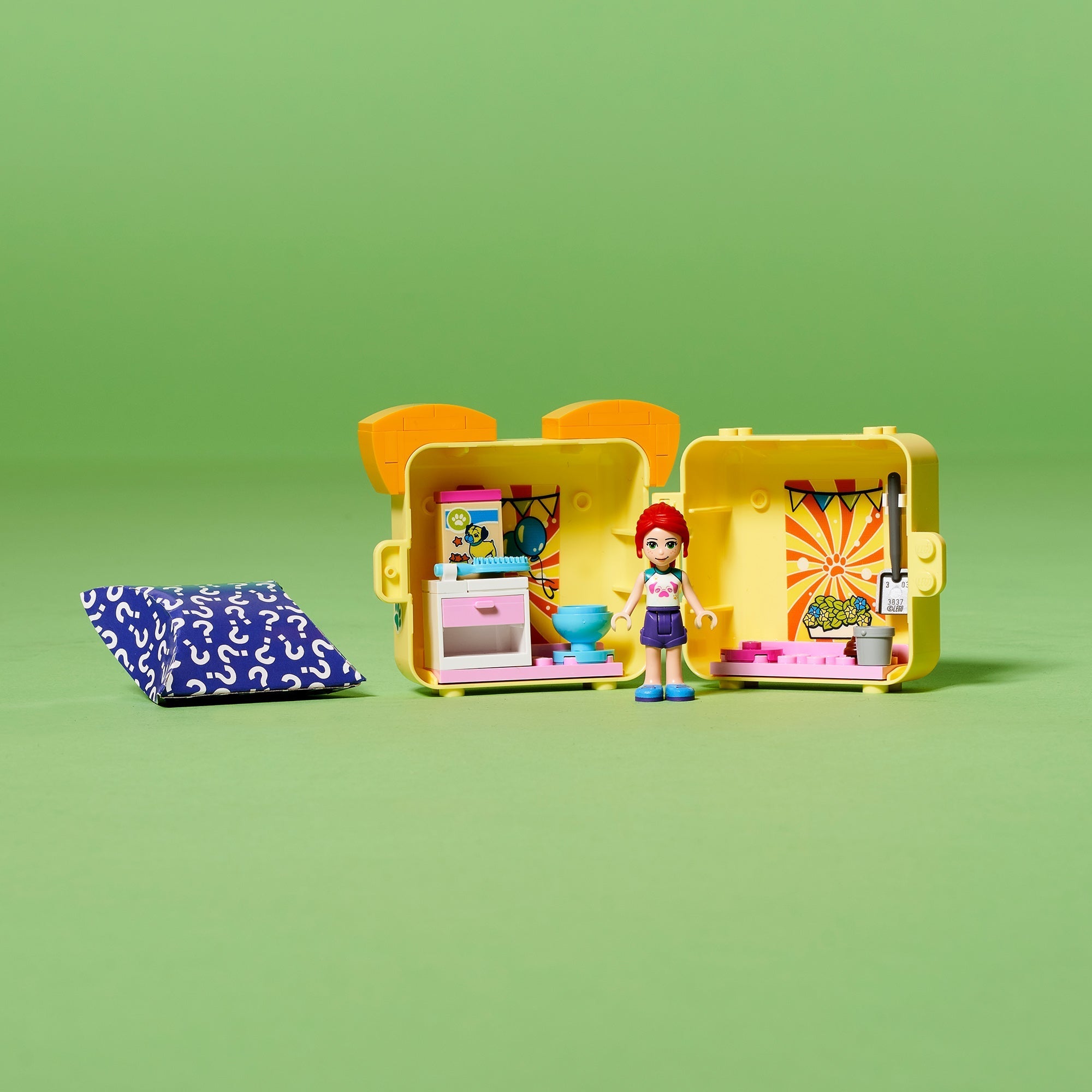 LEGO Friends Mia's Pug Cube Playset 41664 featuring Mia and colorful interior design.