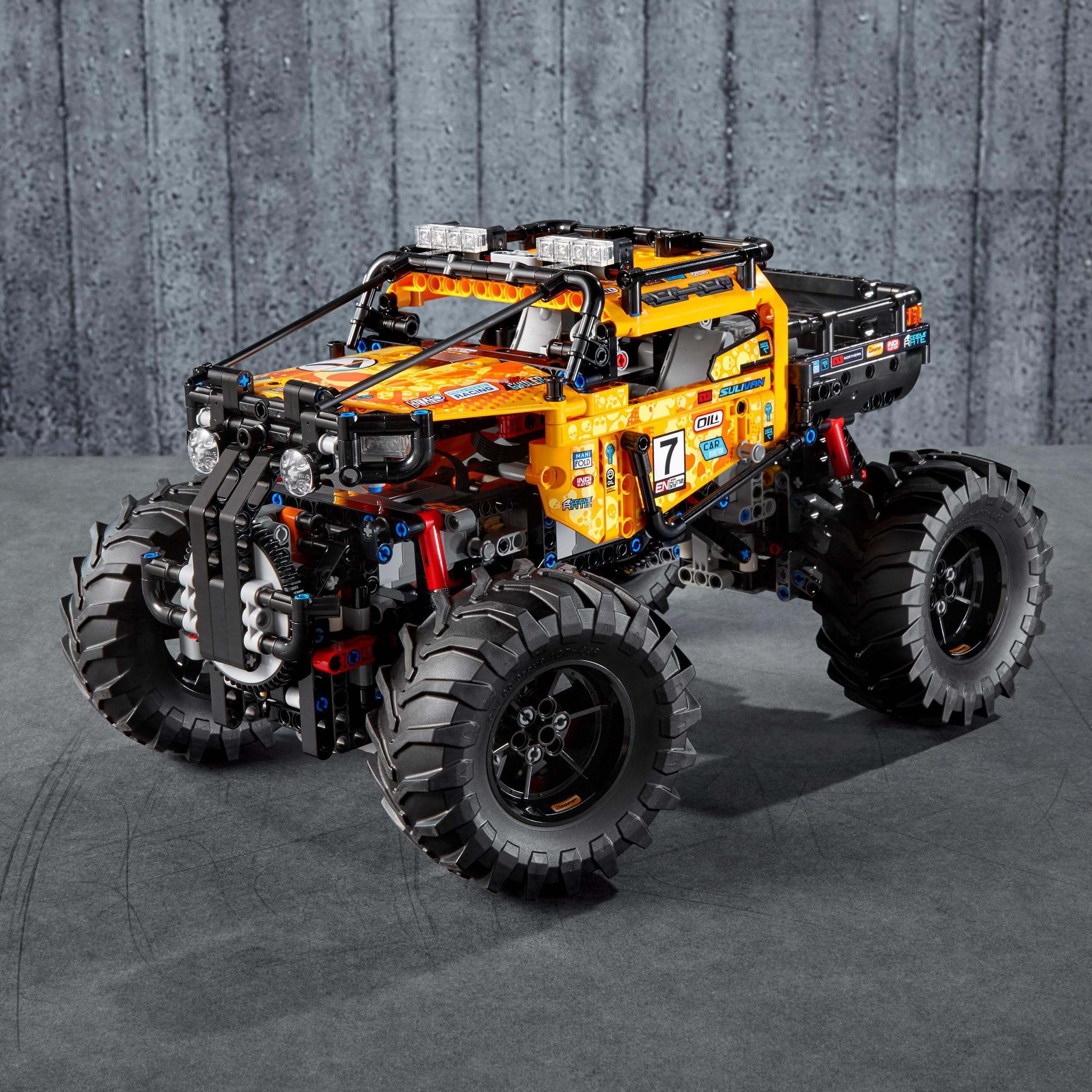 LEGO® Technic 4x4 X-treme Off-Roader Set 42099