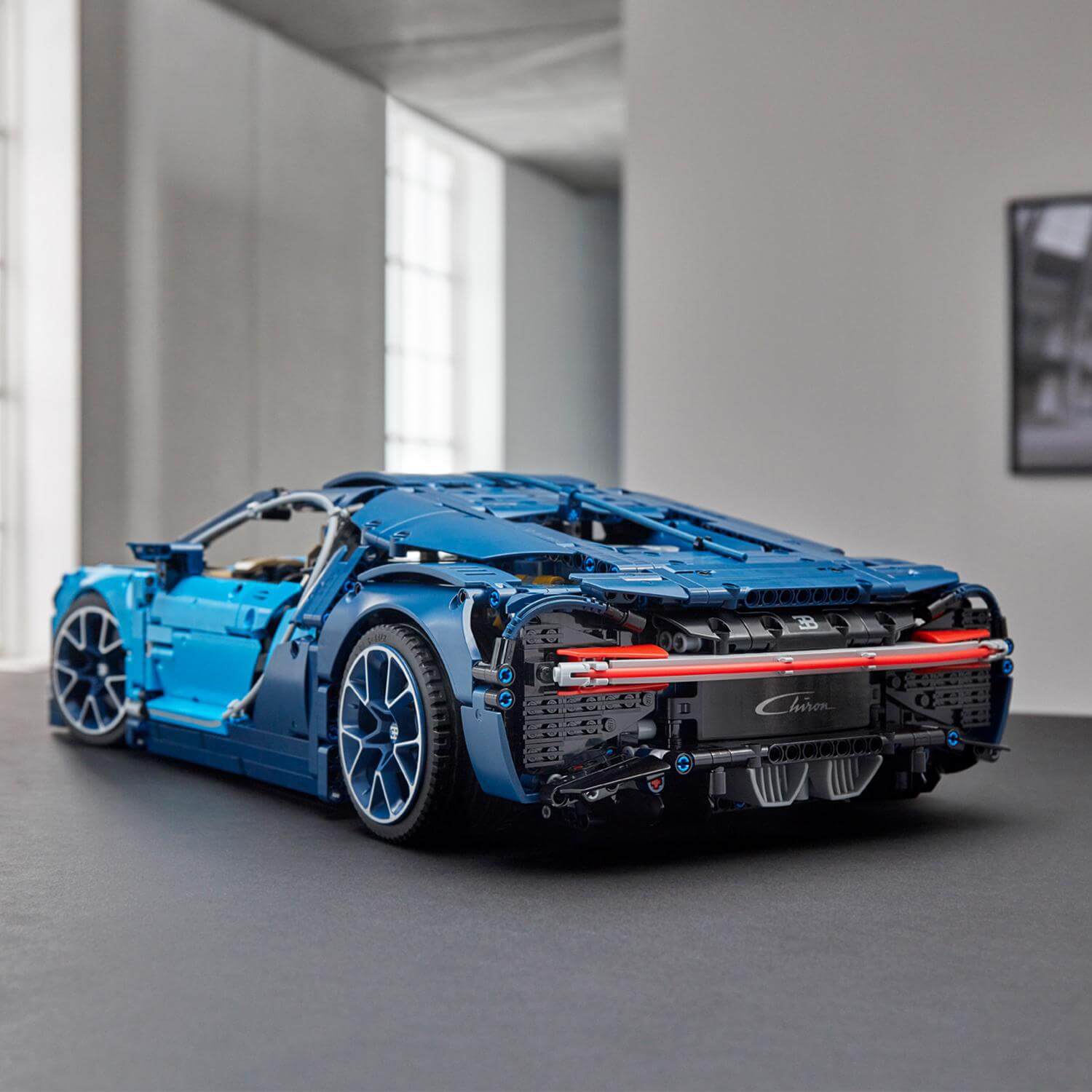 LEGO® Technic Bugatti Chiron 42083
