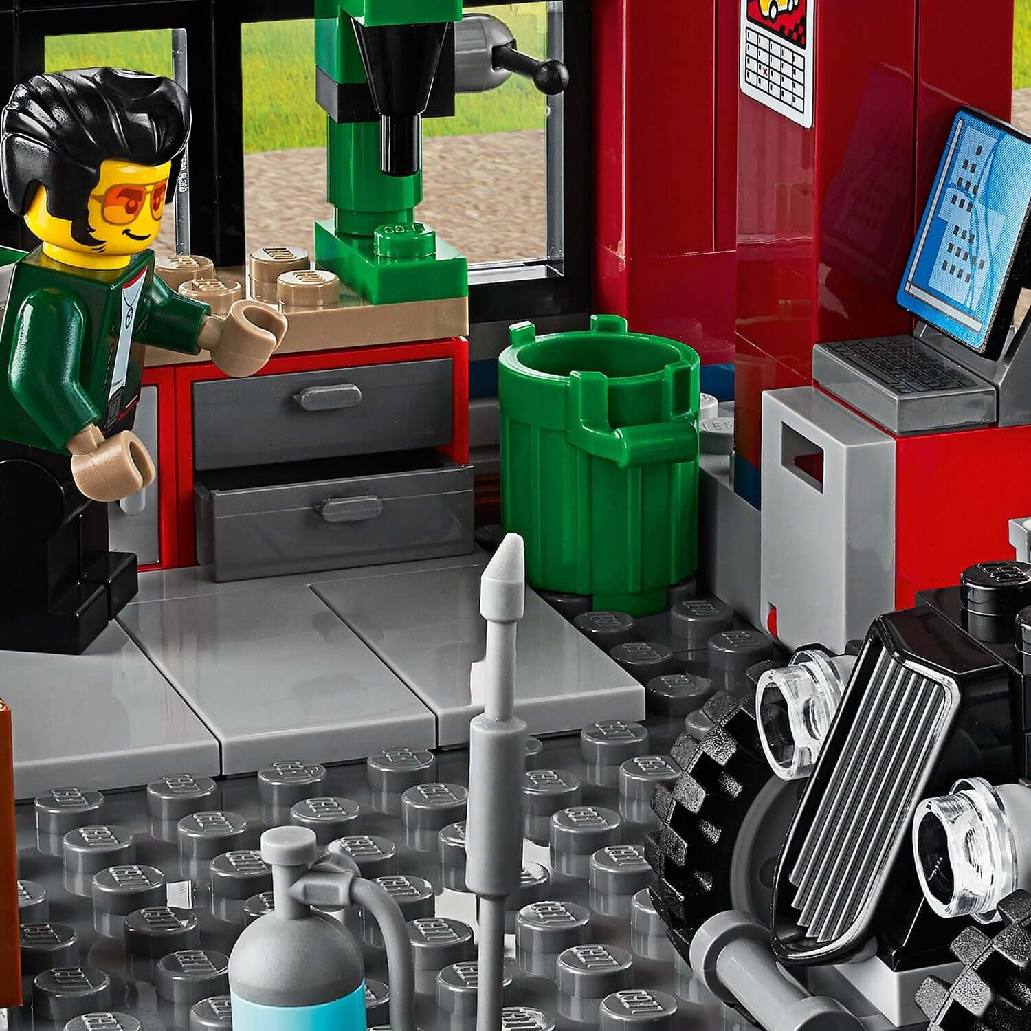 LEGO® City Nitro Wheels Tuning Workshop Set 60258