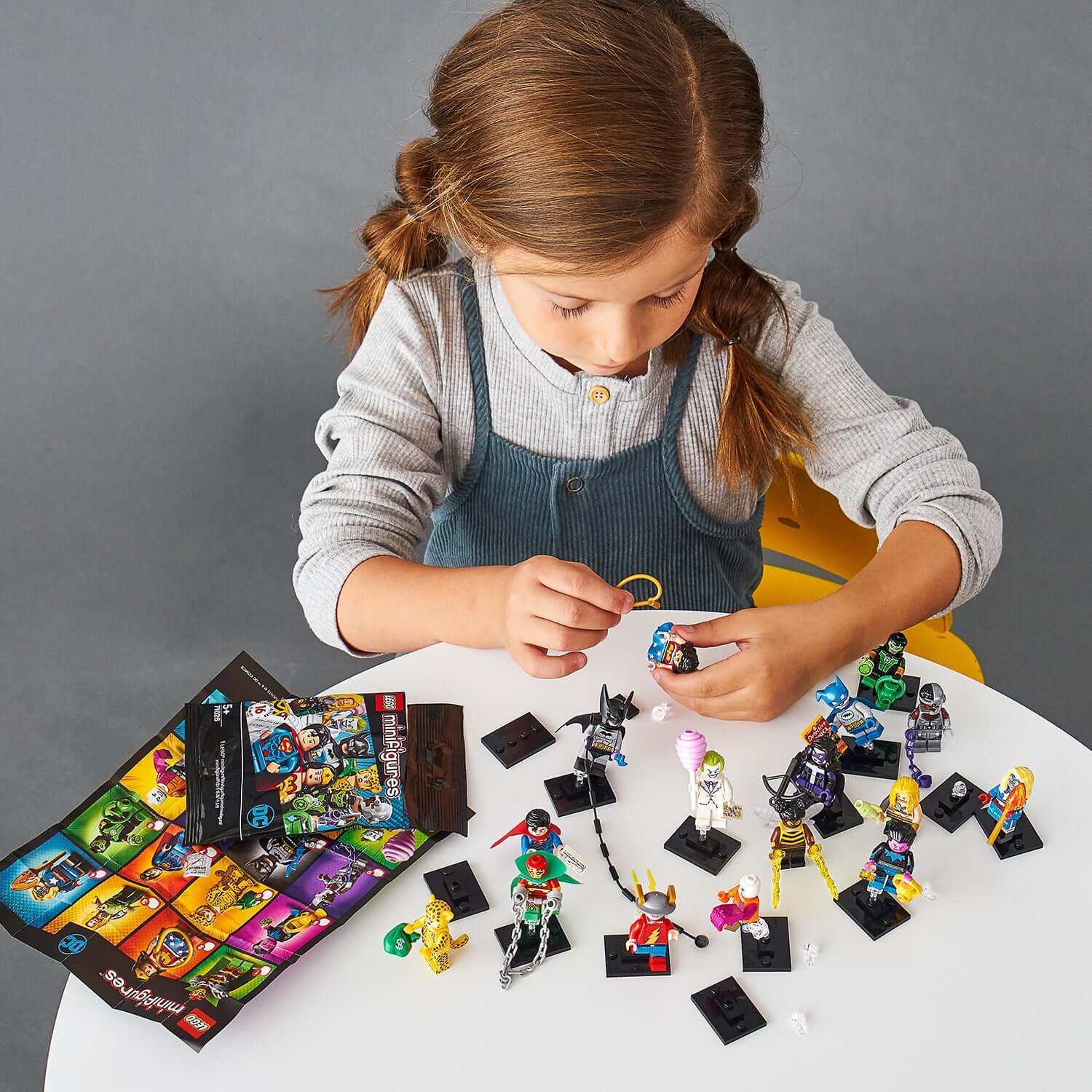 LEGO® Minifigures DC Super Heroes Series 71026