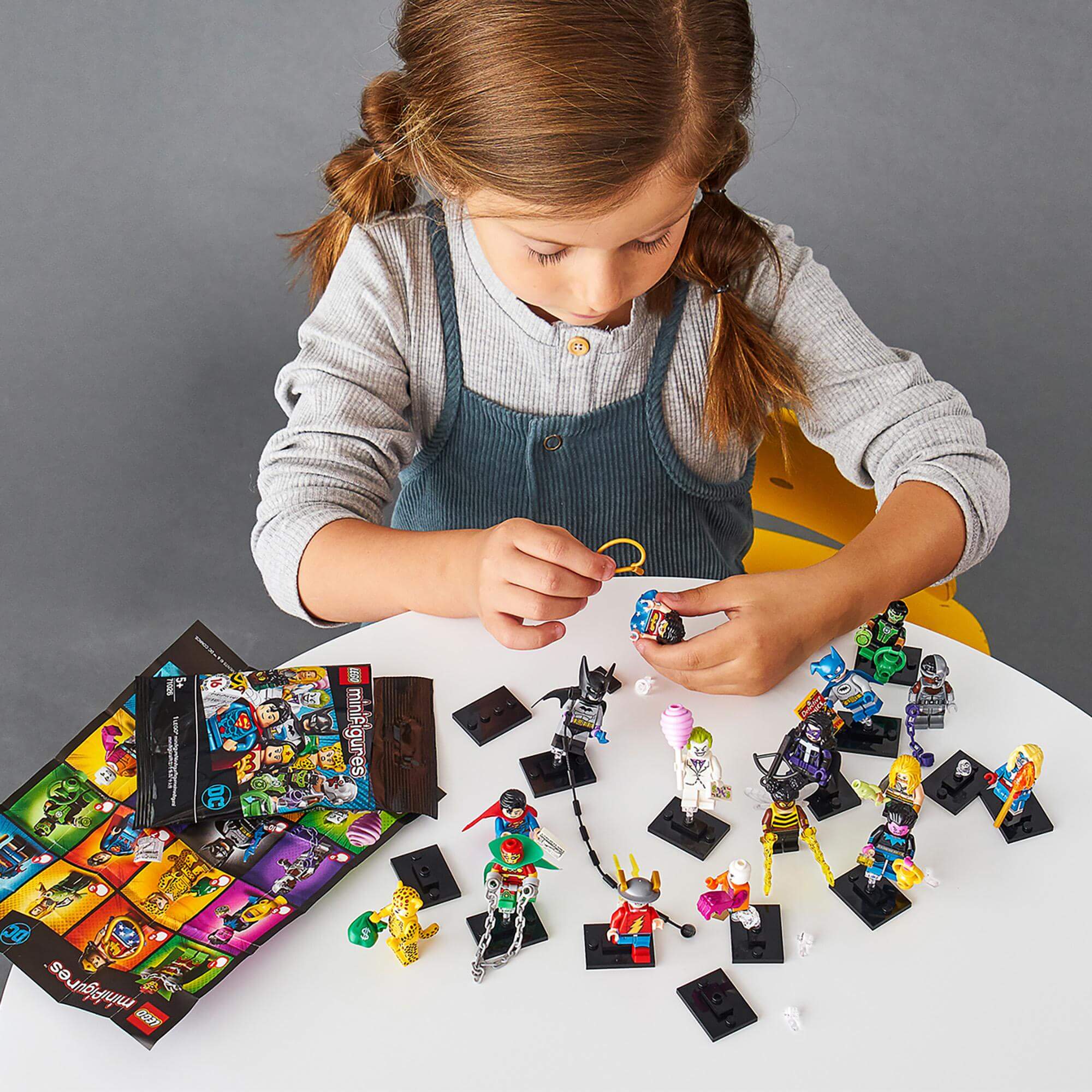 LEGO® Minifigures DC Super Heroes Series 71026