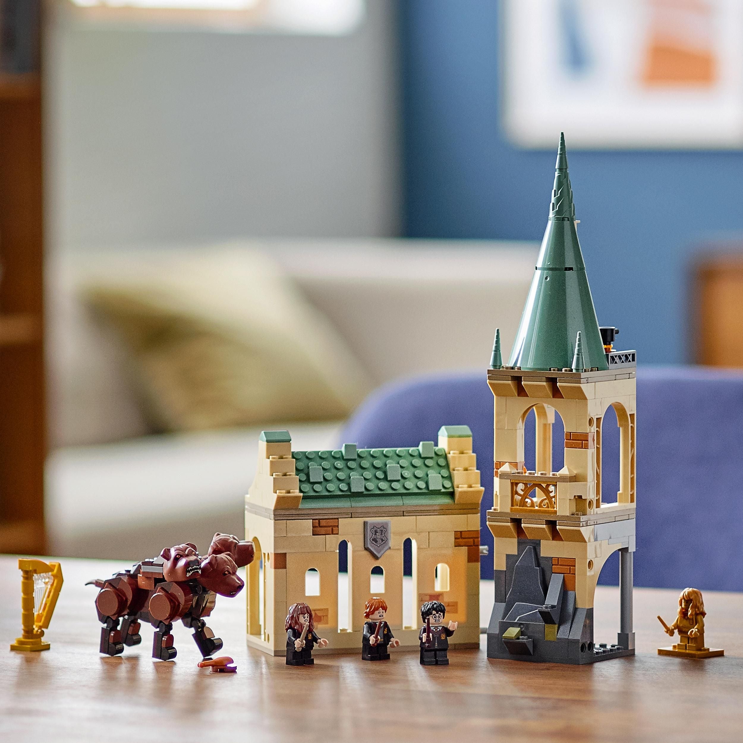 LEGO® Harry Potter Hogwarts: Fluffy Encounter 76387