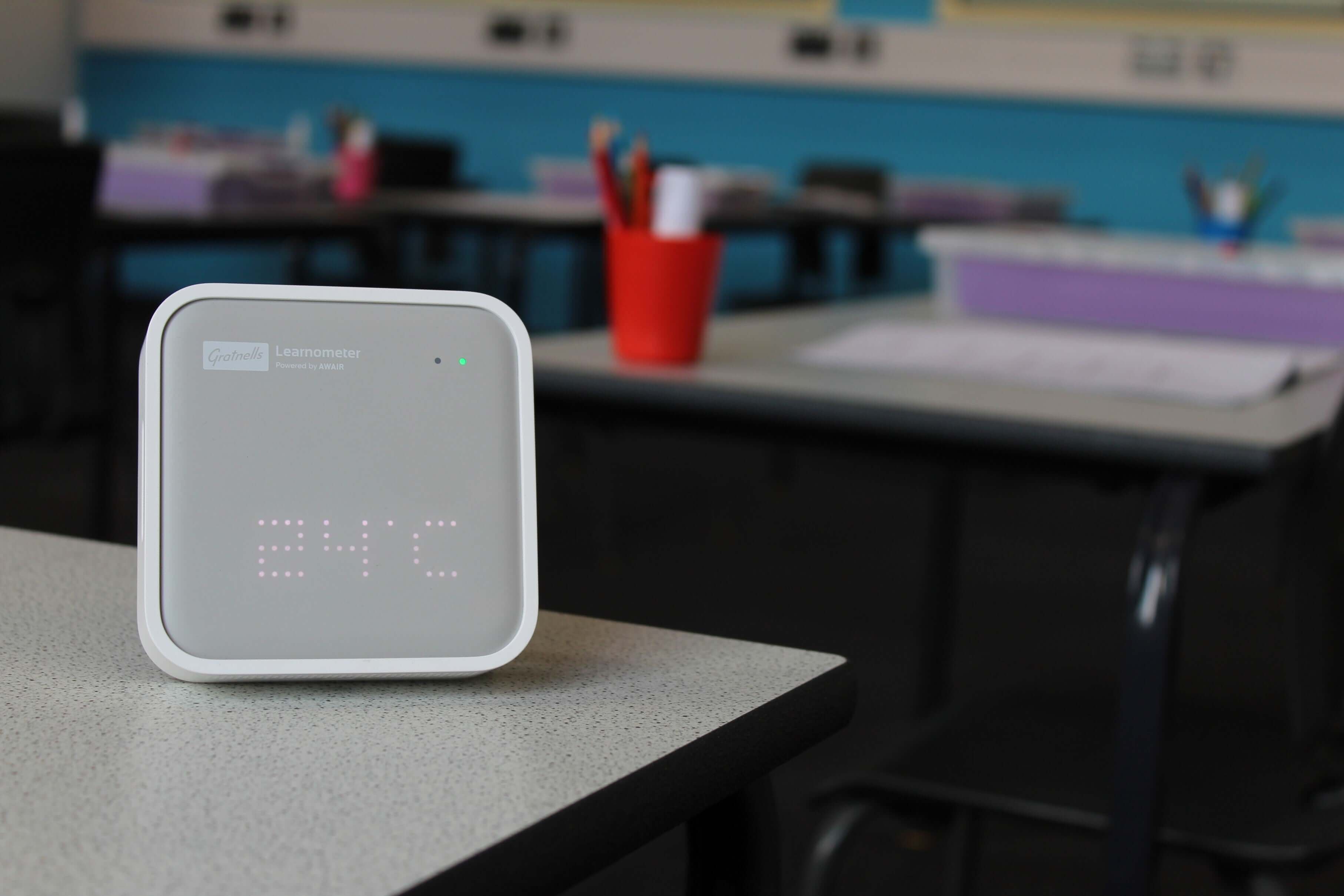 Gratnells Learnometer on a desk, optimizing classroom conditions for enhanced student outcomes.