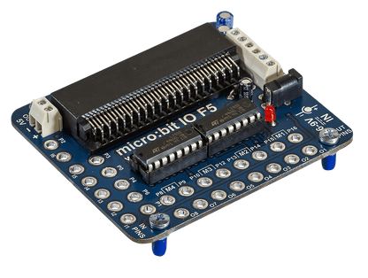 Starter Set for micro:bit, perfect for teaching programming in elementary schools, featuring a versatile input/output board.